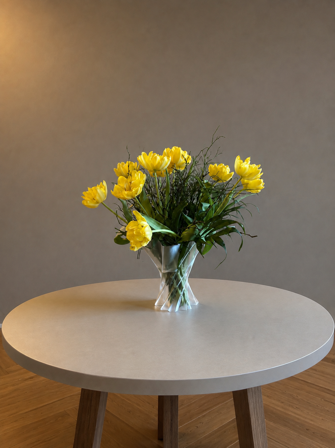 SHELL vase