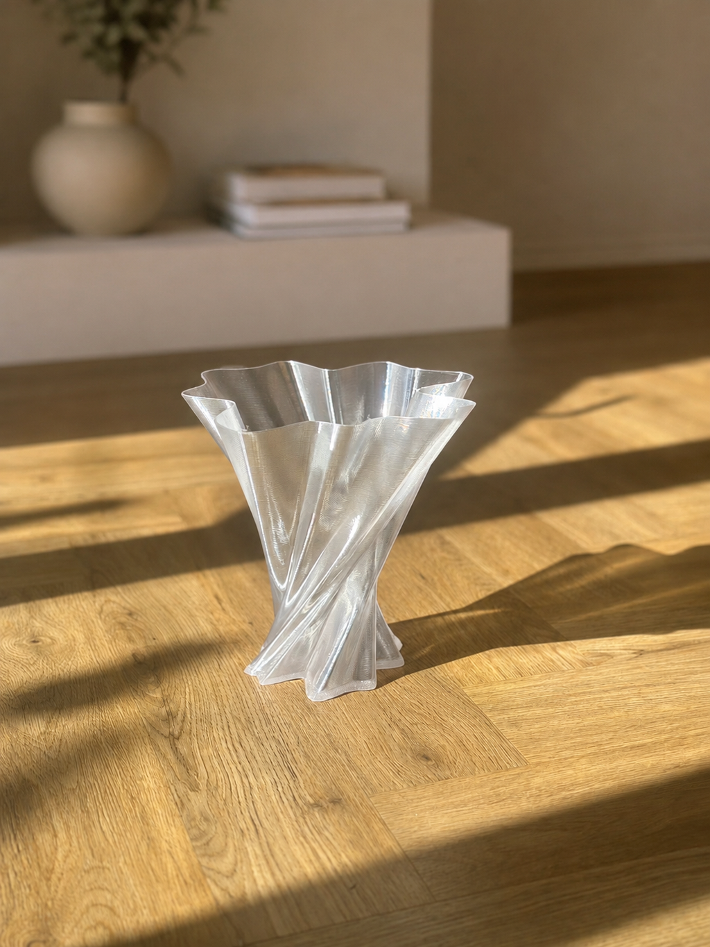 SHELL vase